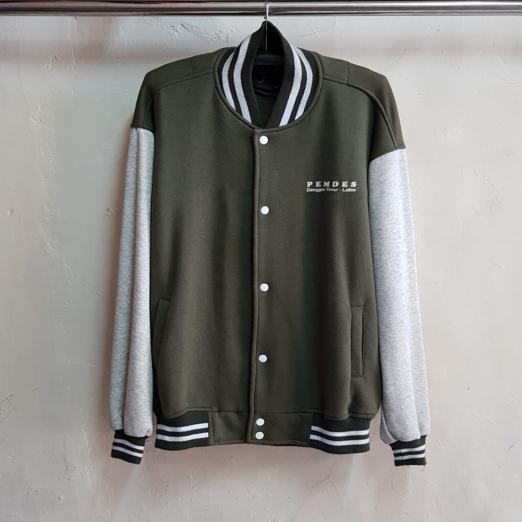Jaket Denggen, Seragam Jaket Varsity