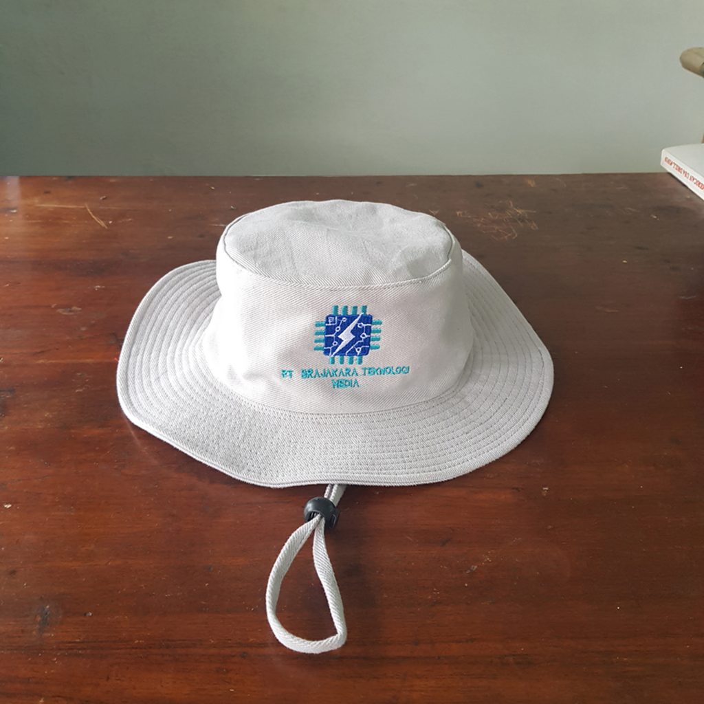 Topi Rimba BTM, Topi Gunung Kanvas